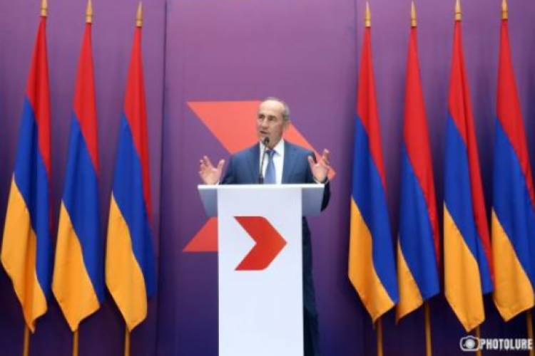 Քոչարյանի գլխավորությամբ տեղի է ունեցել «Հայաստան» խմբակցության արտագնա նիստ