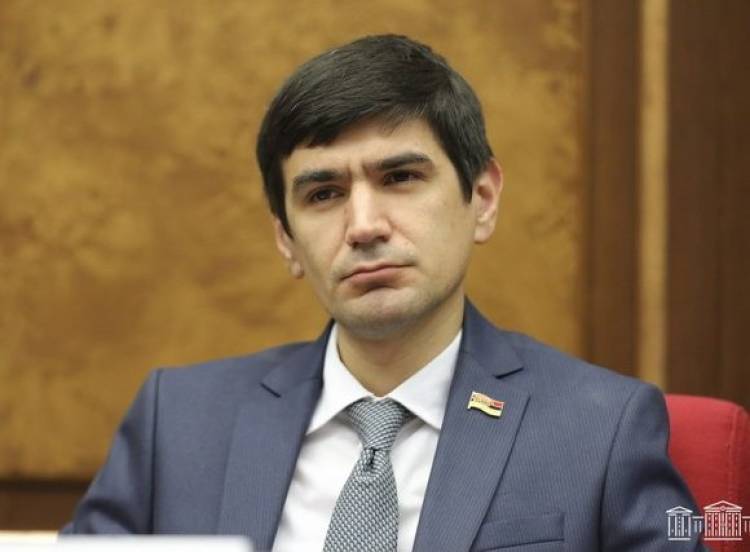 Ով է Արագածոտնի իրական մարզպետը. «Հրապարակ»