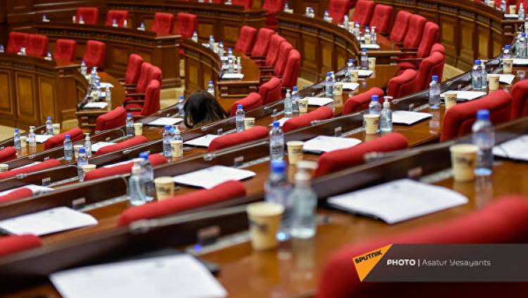 Ընդդիմությունը բոյկոտեց ՀՀ նախագահ ընտրելու հարցը. լքեցին նիստերի դահլիճը