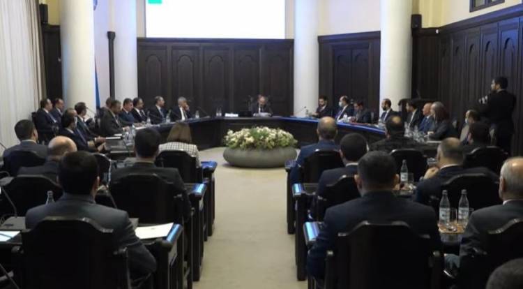 Կառավարության անդամներից ոչ մեկ վաղը չի զեկուցի