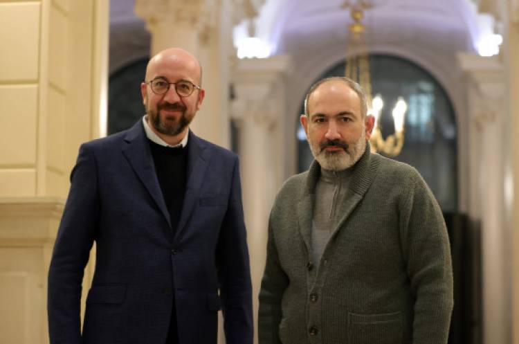 Փարիզում կայացել է Նիկոլ Փաշինյանի և Շառլ Միշելի ոչ ֆորմալ հանդիպումը․ ինչ են քննարկել