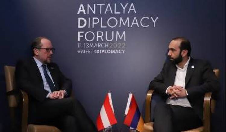 Արարատ Միրզոյանն Ավստրիայի ԱԳ նախարարին պատմել է Ադրբեջանի սադրանքների մասին, ներկայացրել Արցախում ստեղծված իրավիճակը