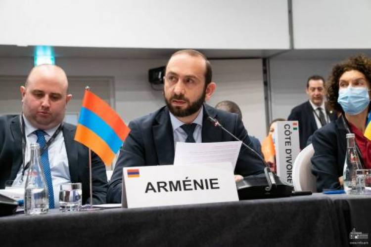 Միրզոյանը Փարիզում ներկայացրել է Ադրբեջանի կողմից Արցախում ճգնաժամ ստեղծելուն ուղղված քայլերը