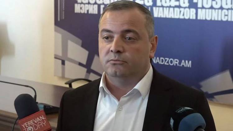 Այդ նիստն իշխանության համար «անշառ» նիստ է․ Դոխոյանը՝ Վանաձորի ավագանու արտահերթ նիստի մասին