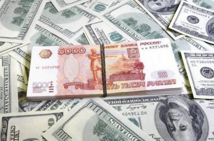 Դոլարի փոխարժեքը նվազել է 8,5, եվրոյինը՝ 7 դրամով. ռուբլին կայուն է