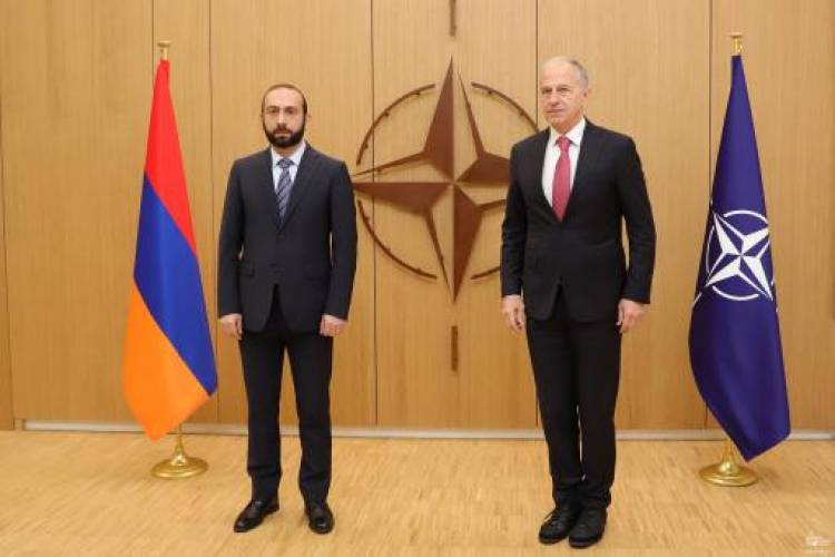 Արարատ Միրզոյանը ներկայացրել է Հայաստան-Ադրբեջան սահմանագոտում և Լեռնային Ղարաբաղում առկա իրավիճակը