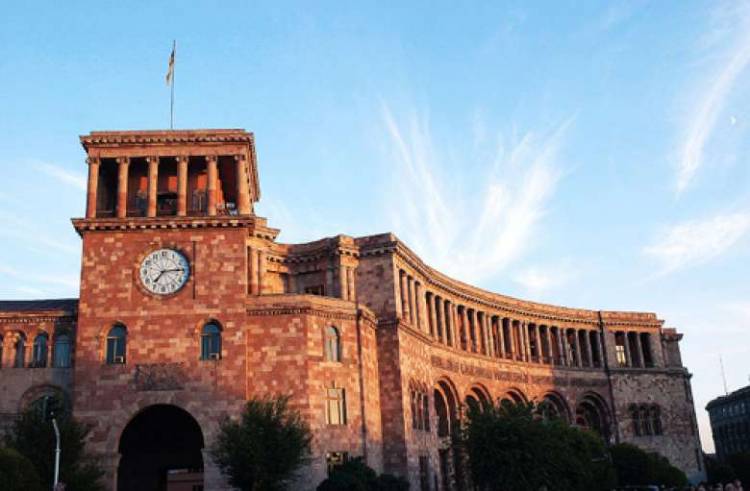 Թափանցիկության մասին խոսող իշխանությունները թաքուն են հարցեր քննարկում․ «Ժողովուրդ»