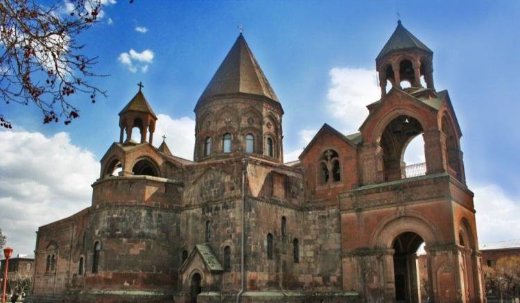 Եկեղեցին ընդունելի չի համարում Հիսուս Քրիստոսի արձանի տեղադրումը. Մայր Աթոռ Սուրբ Էջմիածին