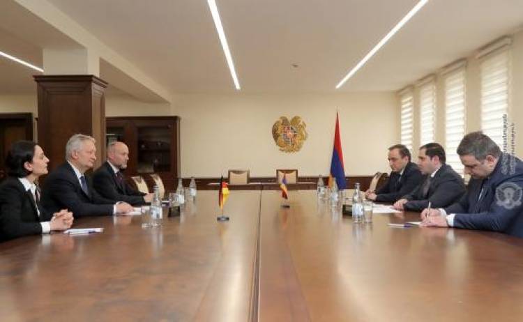 Քննարկել են հայ-ադրբեջանական սահմանագոտում ստեղծված իրավիճակը