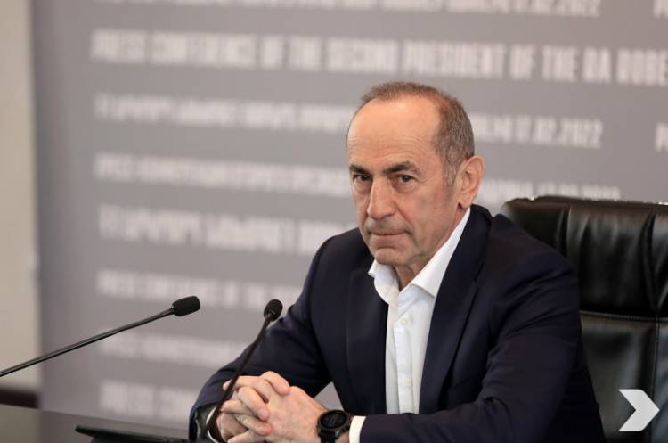 «Ոչ մի սենսացիոն բան չկա». Ռոբերտ Քոչարյանի գրասենյակը մեկնաբանել է նրա վնասվածքի մասին լուրը. Sputnik Արմենիա