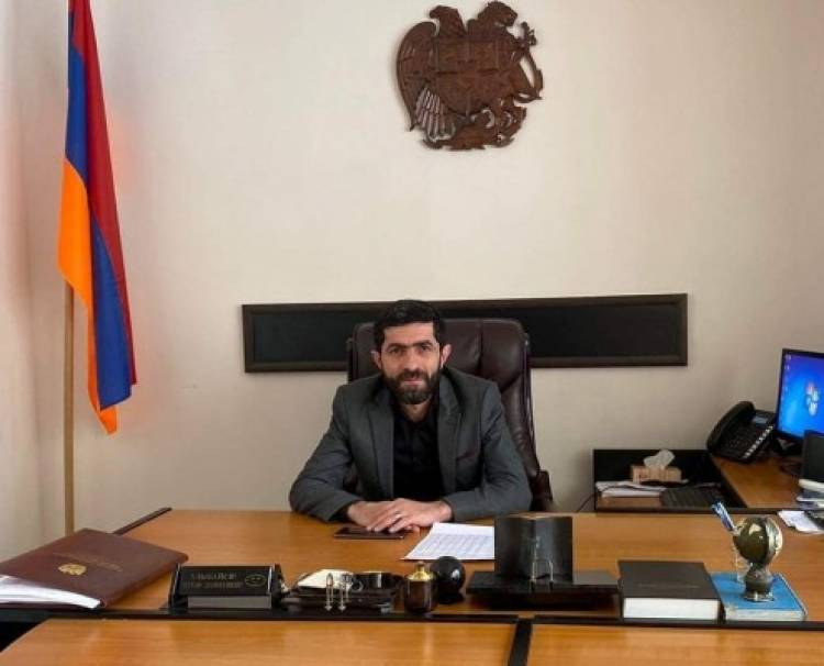 Իմ վարչապետը Նիկոլ Փաշինյանն ա, ես դավաճան չեմ․ Ավանի նախկին փոխթաղապետը՝ աշխատանքից ազատման դիմումի մասին