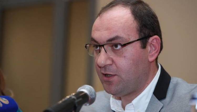 Իշխանության ցանկացած ներկայացուցիչ, ով կասի, որ նախկինում թալանվել է բանակը, պարզապես սրիկա է. Արսեն Բաբայան