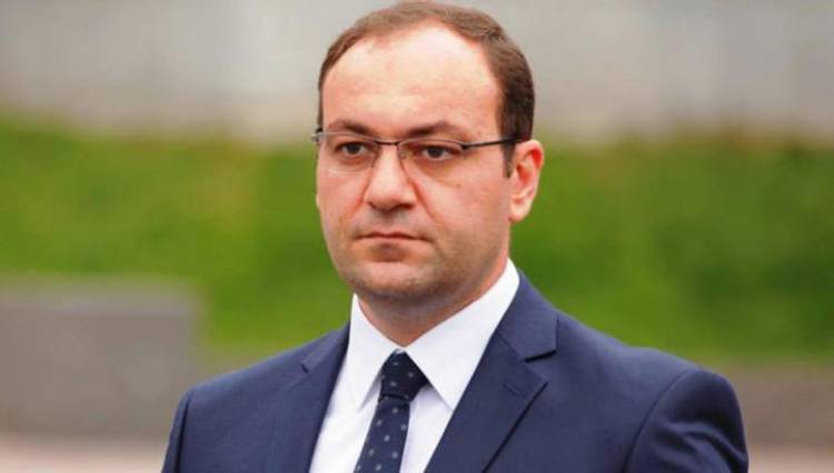 Կամ նիկոլյան իշխանությունը ոչնչացնելու է բոլորիս կամ բոլորս ոչնչացնելու ենք նիկոլյան իշխանությունը․ Արսեն Բաբայան
