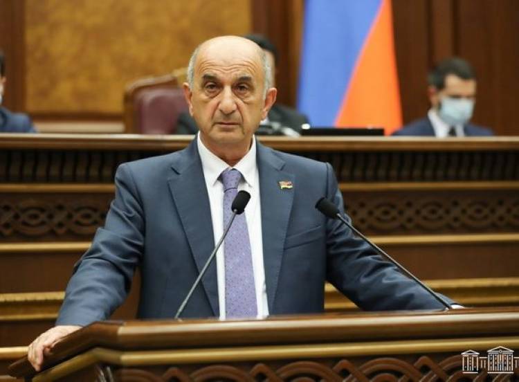 Անսկզբունքայնությունն էլ չափ ու սահման պետք է ունենա. Լեւոն Տեր-Պետրոսյանի գրասենյակի ղեկավար