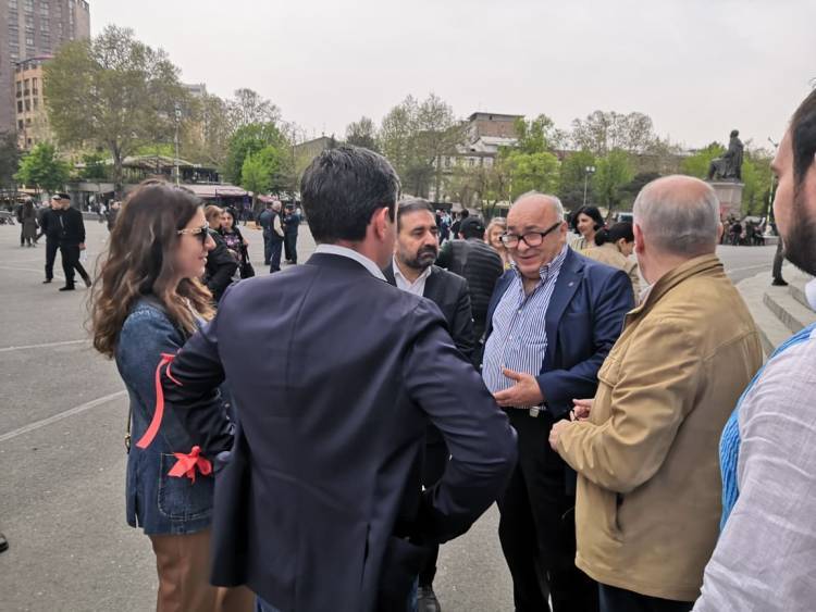 Ճիշտ կլինի, որ ԱԱԾ տնօրեն Արմեն Աբազյանը գա հրապարակ և փորձի հասկանալ՝ ինչ է ասում Արթուր Վանեցյանը․ «Հրապարակ»