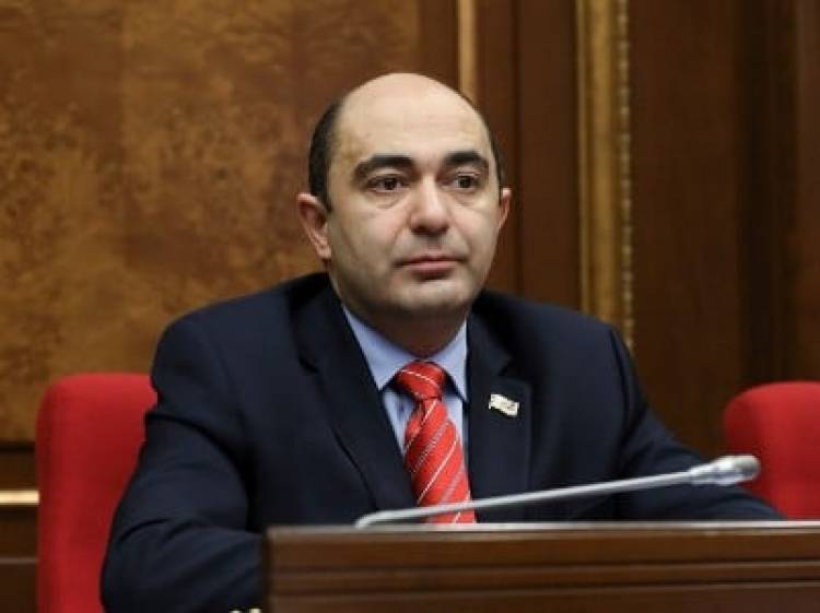 Էդմոն Մարուքյանն այս տարի բնակարան ու ավտոտնակ է նվեր ստացել Երեւանում․ հայտարարագիր