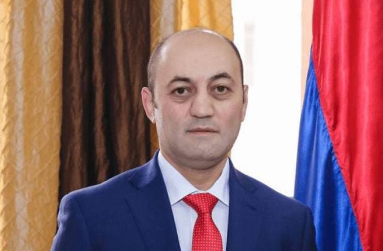 Ավետ Պողոսյանը հեռանում է պաշտոնից