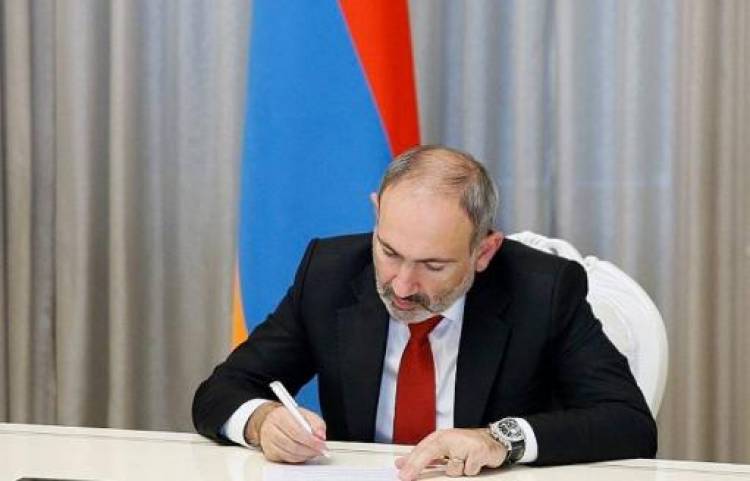 Փաշինյանի որոշմամբ պաշտոնակնություն է եղել ՀՀ վարչապետի աշխատակազմում