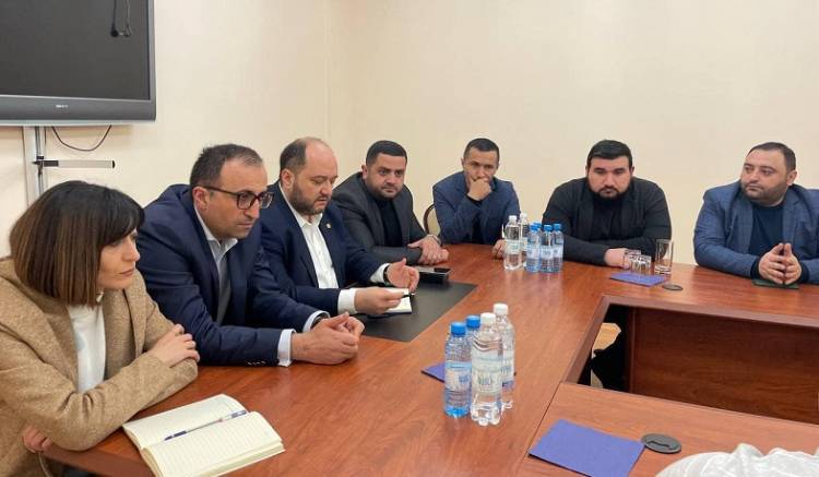 Քաղպայմանագիրը մտել է ընտրությունների փուլ. «Հրապարակ»