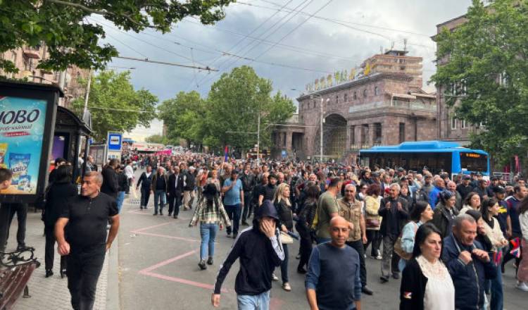 Նիկոլ, գնա՛... մի ձգձգի. Արսեն Բաբայան