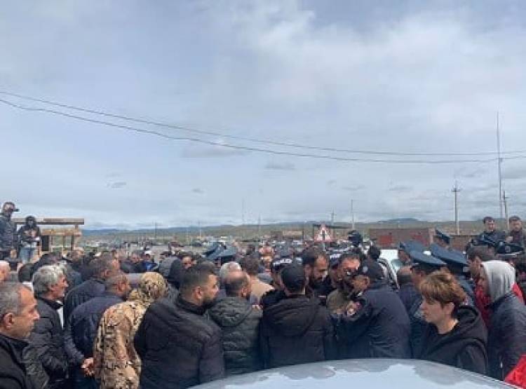 Գինովցած մարդու սինդրոմը. ո՞ւմ է ձեռնտու ներքին թշնամանքը, հանրային սուր բևեռացումն ու ընդգծված ագրեսիան. «Փաստ»