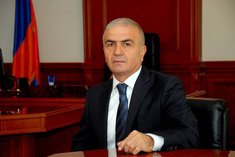 Էդ «դմփ-դմփ-հու»-ն շահարկեցին մի քանի չկայացած, թրջված հավեր. «Հրապարակ»