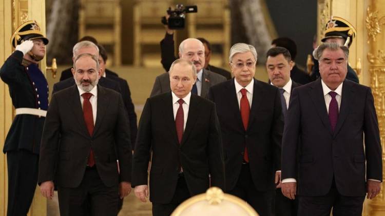 Փաշինյանը արժևորեց Պուտինին, սակայն քննադատեց ՀԱՊԿ-ին