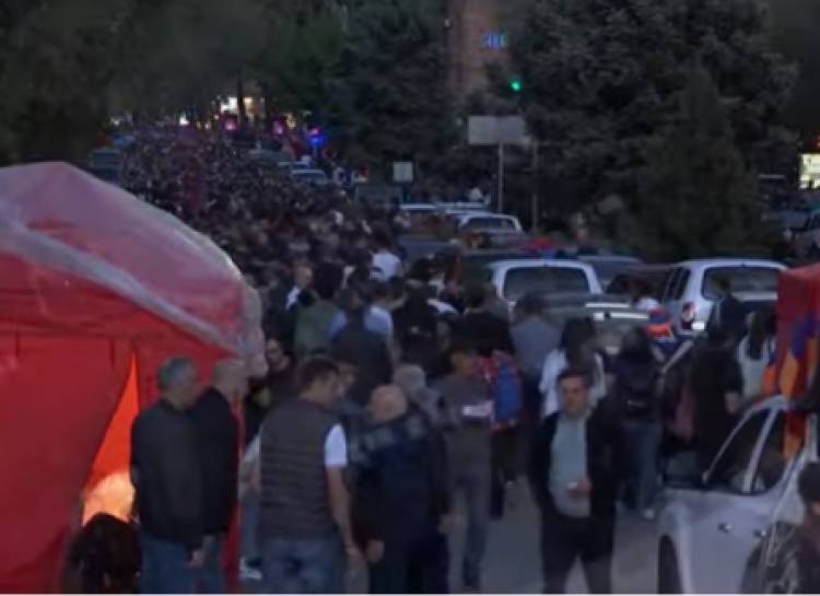Ֆրանսիայի հրապարակից մեկնարկել է «Դիմադրության» շարժման քայլերթը
