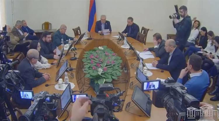 Քննիչ հանձնաժողովի պարապուրդն այսօր կխախտվի. «Հրապարակ»