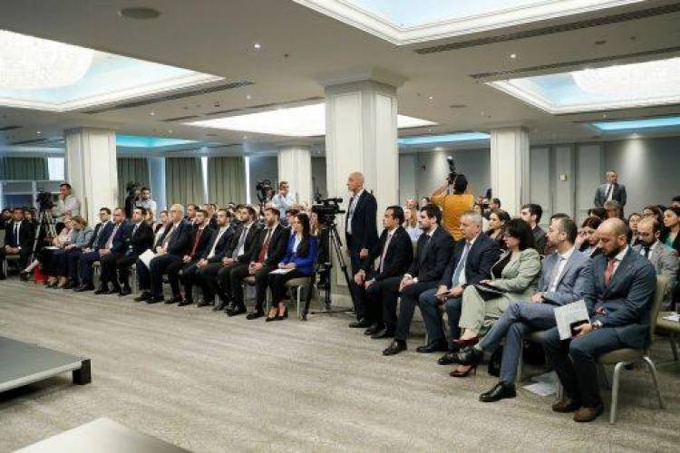 Ժողովրդավարության ինչպիսի ՜ դրսևորում. «Հրապարակ»
