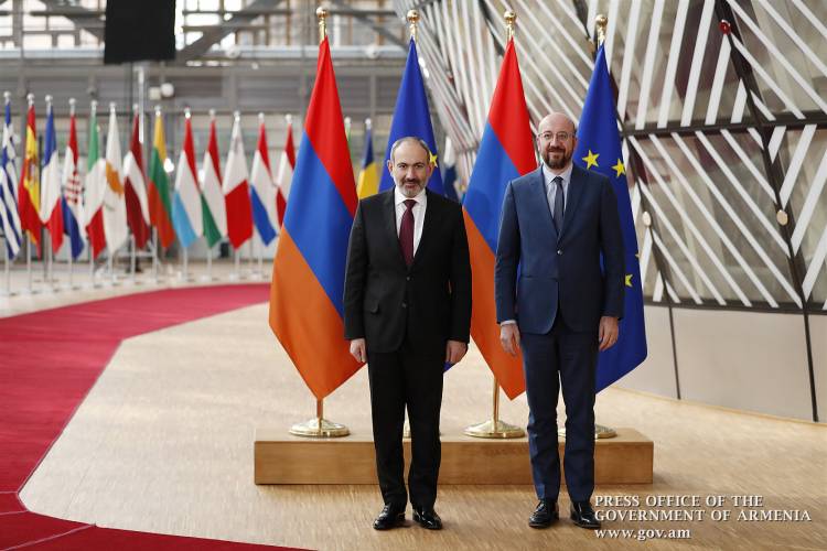 Փաշինյանն ու Շառլ Միշելն առանձնազրույց են ունեցել