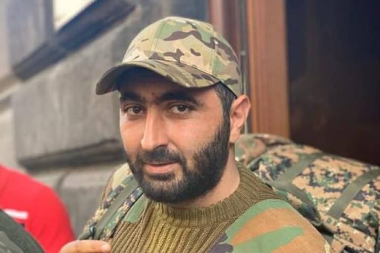 Այսօր ԱԱԾ ծառայողների կողմից առեւագվել է Ալիկ Ասատրյանը, որի գտվելու վայրն առայժմ գաղտնի են պահում