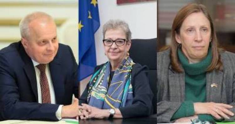 Դեսպանները մրցում են միմյանց հետ. «Հրապարակ»