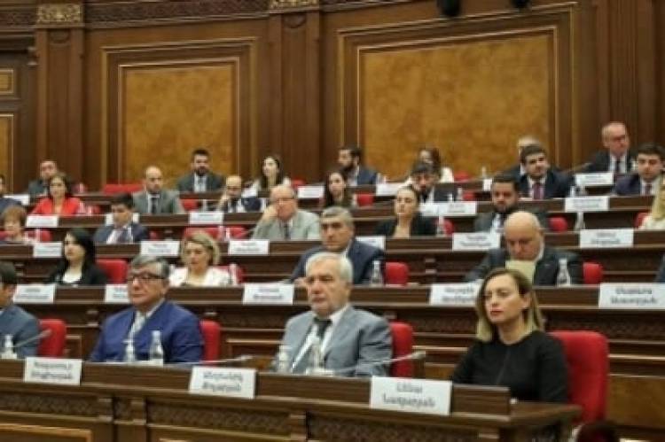 ՔՊ-ում լուսաբացներն այնքան էլ խաղաղ չեն. «Իրավունք»