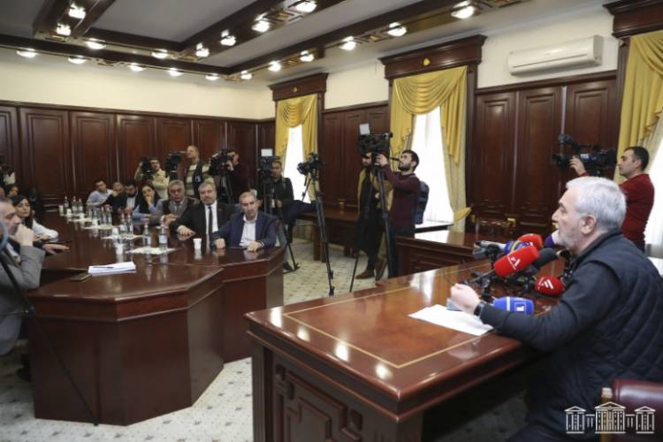 Նորից «նախկինների» «գրպանը գցելու» միտման շրջանակներում. «Փաստ»