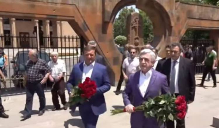Սերժ Սարգսյանը այցելել է Կոմիտասի անվան պանթեոն