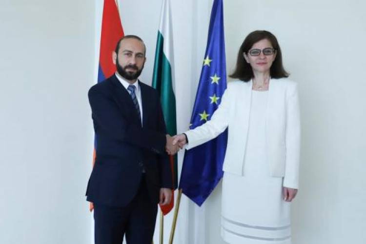 Հայաստանի և Բուլղարիայի ԱԳ նախարարներն առանձնազրույց են ունեցել