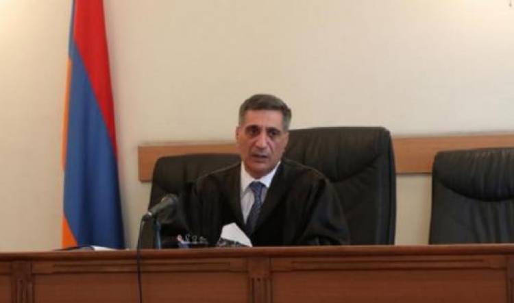 Էլեկտրոնային համակարգը վերադարձվել է, մինչդեռ մակագրությունները կատարվում են «ջհանգիրյանի մեթոդով»