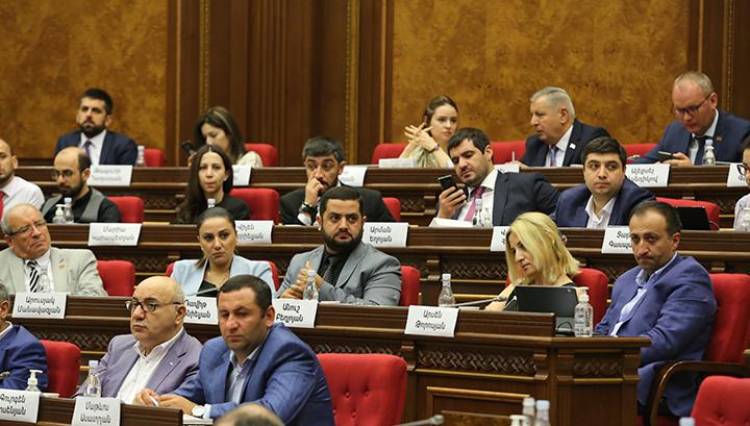 ՔՊ-ի «ջահել» պատգամավորները չգիտեն ընդդիմության լիդերների հերոսական կենսագրությունը
