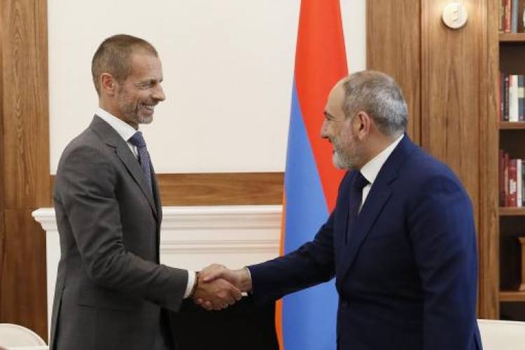Փաշինյանը Չեֆերինի հետ հանդիպմանը կարևորել է ՈՒԵՖԱ-ի աջակցությամբ ՀՀ-ում ֆուտբոլի զարգացման ծրագրերը