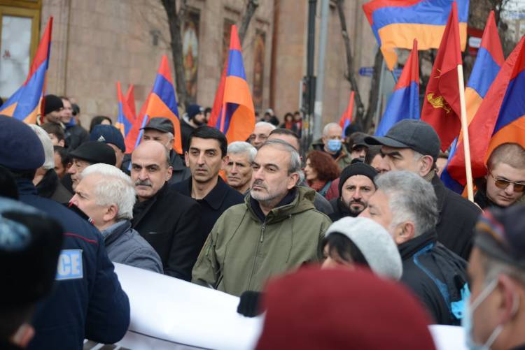 «Ծռերը» փողոցը գրավելու ռազմավարություն են մշակում․ «Հրապարակ»