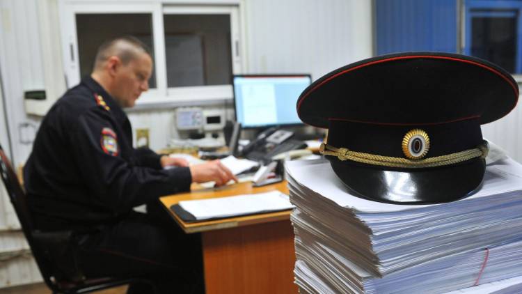 Ребенок выстрелил в маленького брата из сигнального револьвера родителей