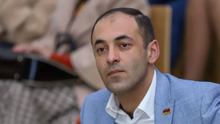 ՔՊ կուսակցությունը դադարել է սպասարկել իմ այդ հավակնությունները. անդամակցությունս դադարեցնելու մասին դիմում եմ ներկայացրել . Տիգրան Ուլիխանյան