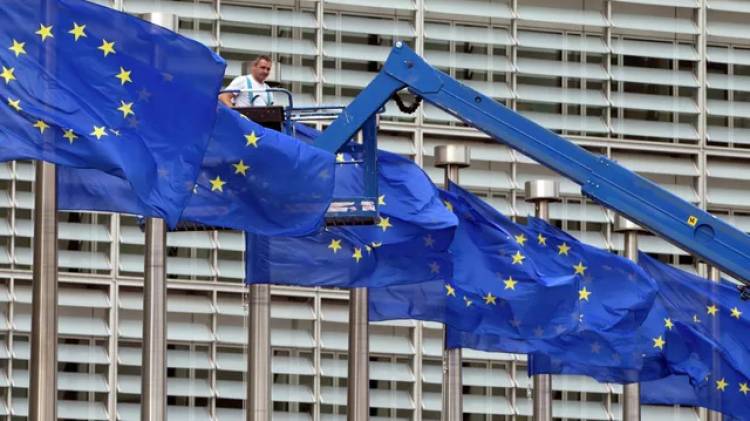 В Германии заявили о "демонтаже Евросоюза" в случае принятия Украины