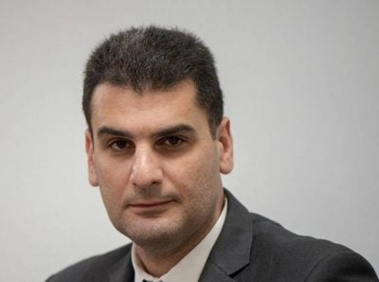 Քաղաքապետարանում այլ «քաղաքապետներ» կան. ով ում «մարդն» է. «Ժողովուրդ»