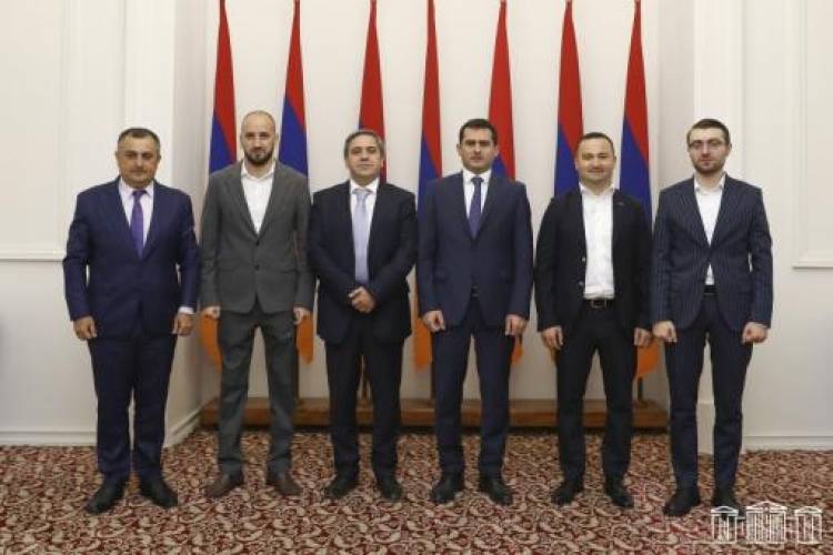 Հակոբ Արշակյանն ու Արամ Ղահրամանյանը քննարկել են հայկական ֆուտբոլի զարգացման հեռանկարները