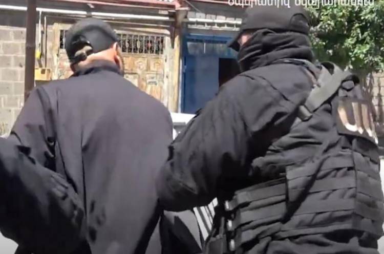 «Պաշի տղա Սուրո Լեննականսկին», «Զապի եգան Արտյոմ Լեննականսկին» և ևս մեկ անձ կալանավորվել են (տեսանյութ)