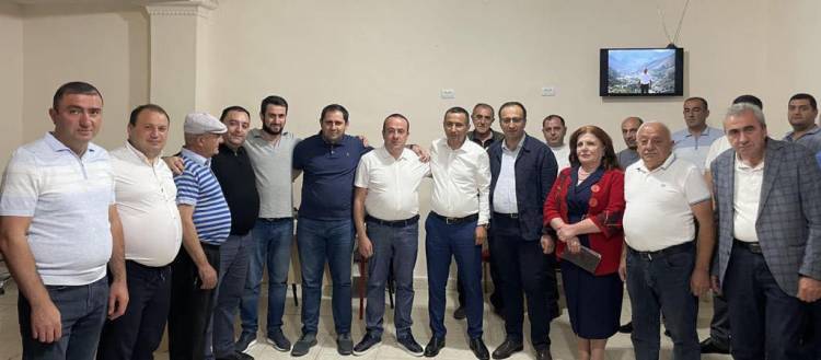 Արայիկ Հարությունյանի և ՔՊ-ական պատգամավորների խայտառակ ֆիասկոն․ «Հրապարակ»