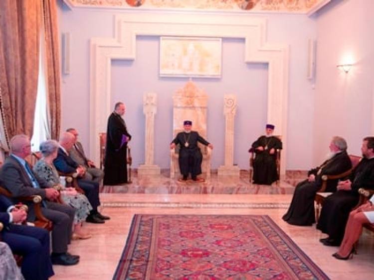 Գարեգին Բ-ն ընդունել է Ռումինիայի Կրոնից նախարարին և Ռումին Ուղղափառ Եկեղեցու Պատրիարքական փոխանորդին