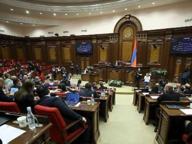 Սահմանադրության օրվա առթիվ ՔՊ-ականների պարգևավճարները գերազանցել են 48 մլն դրամը. «Հետք»